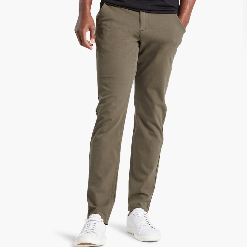 Mugsy Olives Stretch Chino Pants Mens 34x32, Green Flat Front